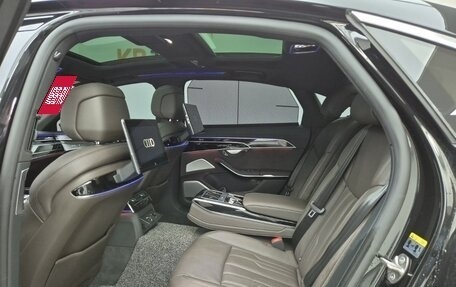 Audi A8, 2021 год, 5 660 000 рублей, 14 фотография