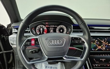 Audi A8, 2021 год, 5 660 000 рублей, 10 фотография