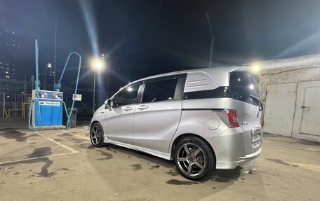 Honda Freed I, 2014 год, 1 270 000 рублей, 5 фотография