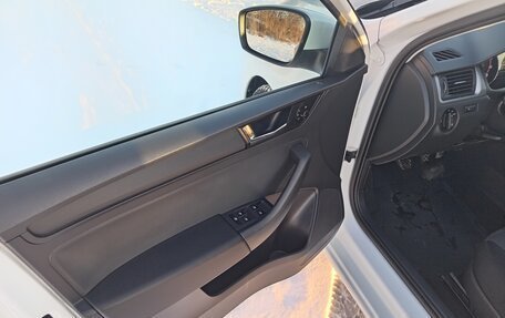 Skoda Rapid I, 2018 год, 1 200 000 рублей, 18 фотография
