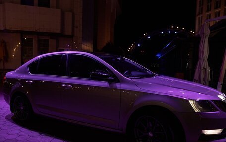 Skoda Octavia, 2017 год, 1 850 000 рублей, 10 фотография