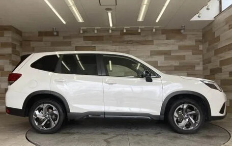 Subaru Forester, 2022 год, 2 550 000 рублей, 4 фотография
