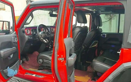 Jeep Wrangler, 2020 год, 4 600 000 рублей, 6 фотография