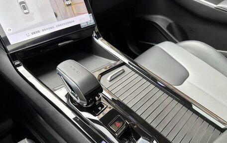 Geely Atlas, 2023 год, 2 100 548 рублей, 17 фотография