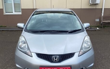 Honda Fit III, 2010 год, 800 000 рублей, 2 фотография