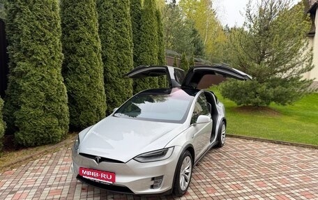 Tesla Model X I, 2018 год, 3 300 000 рублей, 2 фотография