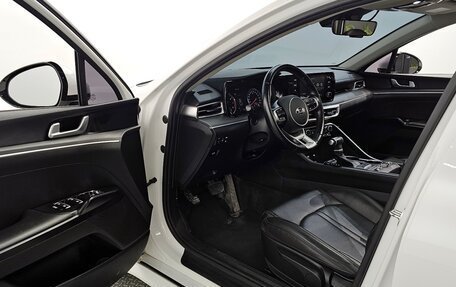 KIA K5, 2022 год, 2 032 000 рублей, 15 фотография