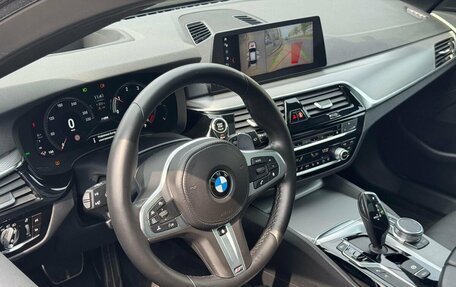 BMW 5 серия, 2018 год, 2 990 000 рублей, 9 фотография