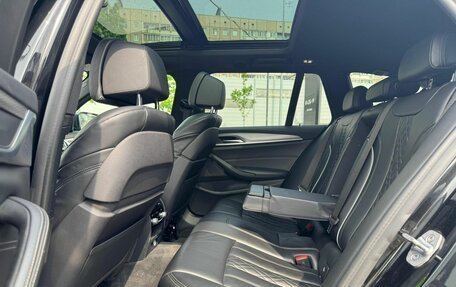 BMW 5 серия, 2018 год, 2 990 000 рублей, 12 фотография