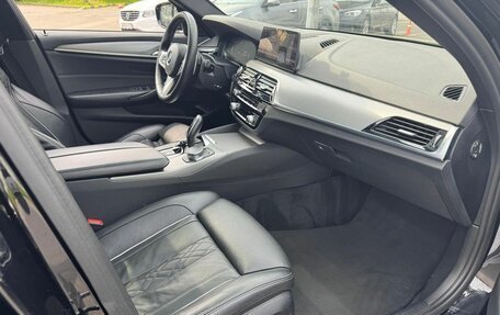 BMW 5 серия, 2018 год, 2 990 000 рублей, 13 фотография