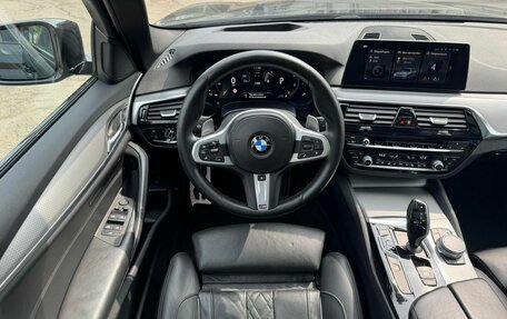 BMW 5 серия, 2018 год, 2 990 000 рублей, 16 фотография