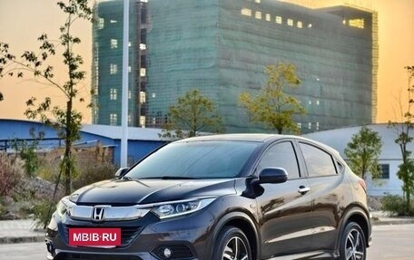 Honda Vezel, 2021 год, 1 450 548 рублей, 3 фотография