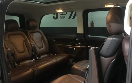 Mercedes-Benz V-Класс, 2017 год, 4 500 000 рублей, 5 фотография