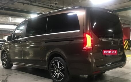 Mercedes-Benz V-Класс, 2017 год, 4 500 000 рублей, 10 фотография
