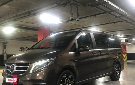 Mercedes-Benz V-Класс, 2017 год, 4 500 000 рублей, 11 фотография