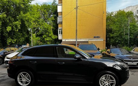 Porsche Macan I рестайлинг, 2015 год, 2 460 000 рублей, 3 фотография