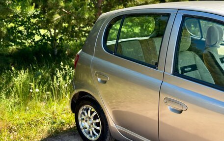 Toyota Vitz, 2001 год, 375 000 рублей, 3 фотография