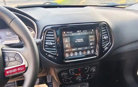Jeep Compass II, 2020 год, 1 300 000 рублей, 11 фотография