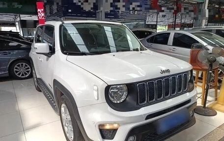 Jeep Renegade I рестайлинг, 2020 год, 1 200 000 рублей, 3 фотография