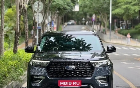 Ford Explorer VI, 2020 год, 2 600 000 рублей, 2 фотография