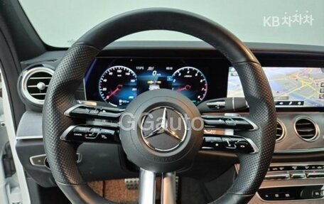 Mercedes-Benz E-Класс, 2022 год, 4 720 000 рублей, 8 фотография
