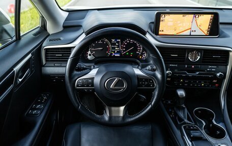 Lexus RX IV рестайлинг, 2019 год, 4 799 000 рублей, 16 фотография