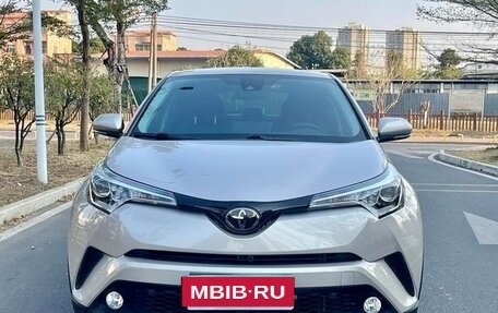 Toyota C-HR I рестайлинг, 2021 год, 1 950 548 рублей, 2 фотография