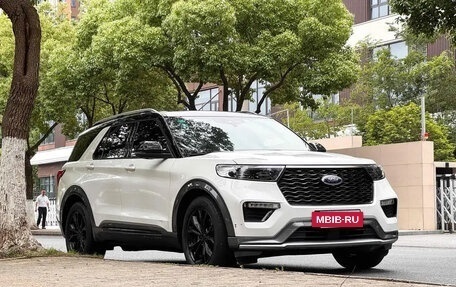 Ford Explorer VI, 2020 год, 2 600 000 рублей, 2 фотография