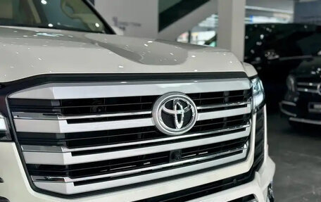 Toyota Land Cruiser, 2024 год, 14 500 000 рублей, 9 фотография