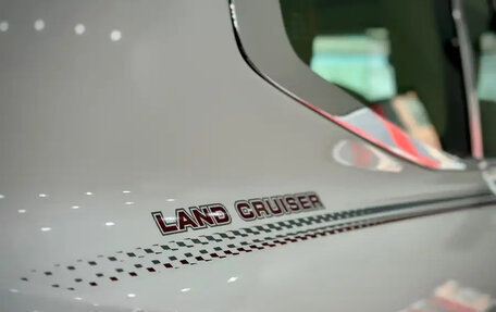 Toyota Land Cruiser, 2024 год, 14 500 000 рублей, 16 фотография