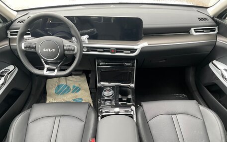 KIA K5, 2025 год, 3 999 000 рублей, 17 фотография
