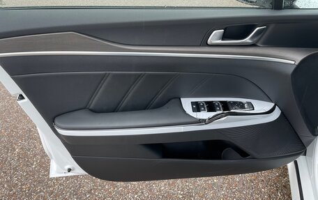 KIA K5, 2025 год, 3 999 000 рублей, 18 фотография