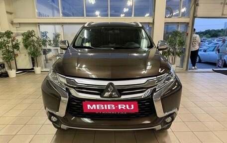 Mitsubishi Pajero Sport III рестайлинг, 2017 год, 2 888 000 рублей, 3 фотография
