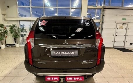 Mitsubishi Pajero Sport III рестайлинг, 2017 год, 2 888 000 рублей, 4 фотография
