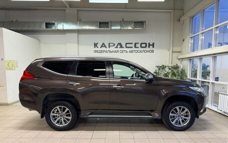 Mitsubishi Pajero Sport III рестайлинг, 2017 год, 2 888 000 рублей, 6 фотография