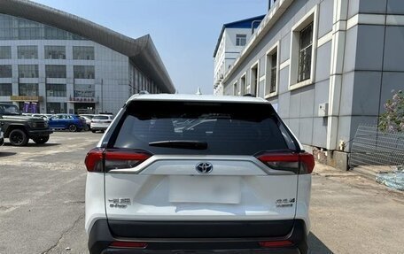 Toyota RAV4, 2022 год, 2 740 000 рублей, 6 фотография