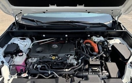 Toyota RAV4, 2022 год, 2 740 000 рублей, 17 фотография