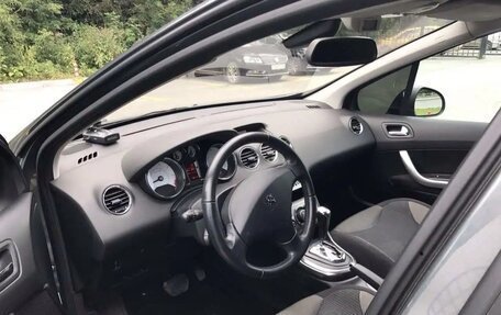 Peugeot 308 II, 2011 год, 590 000 рублей, 3 фотография