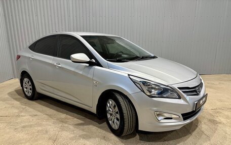 Hyundai Solaris II рестайлинг, 2016 год, 989 000 рублей, 1 фотография
