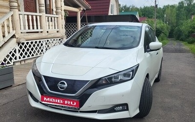 Nissan Leaf II, 2019 год, 1 800 000 рублей, 1 фотография