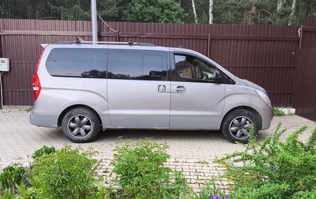 Hyundai Grand Starex Grand Starex I рестайлинг 2, 2013 год, 1 850 000 рублей, 3 фотография