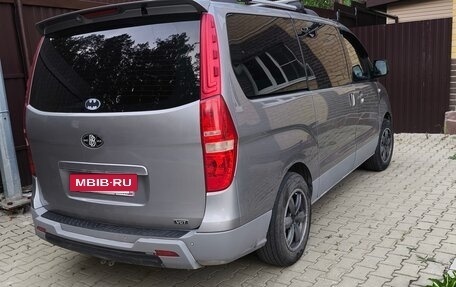 Hyundai Grand Starex Grand Starex I рестайлинг 2, 2013 год, 1 850 000 рублей, 4 фотография