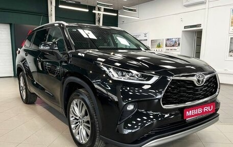 Toyota Highlander, 2025 год, 5 999 000 рублей, 3 фотография