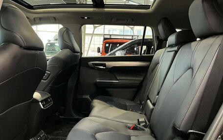 Toyota Highlander, 2025 год, 5 999 000 рублей, 12 фотография