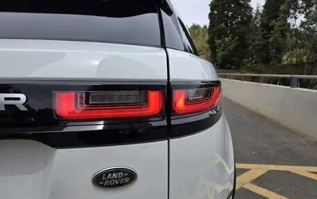 Land Rover Range Rover Velar I, 2023 год, 6 085 000 рублей, 8 фотография