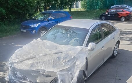 Chevrolet Cruze II, 2009 год, 300 000 рублей, 3 фотография