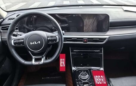 KIA K5, 2022 год, 1 800 000 рублей, 6 фотография