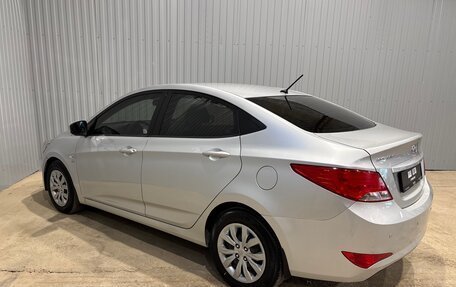 Hyundai Solaris II рестайлинг, 2016 год, 989 000 рублей, 3 фотография