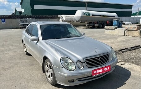 Mercedes-Benz E-Класс, 2003 год, 630 000 рублей, 2 фотография