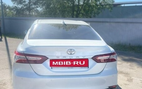 Toyota Camry, 2021 год, 3 000 000 рублей, 4 фотография